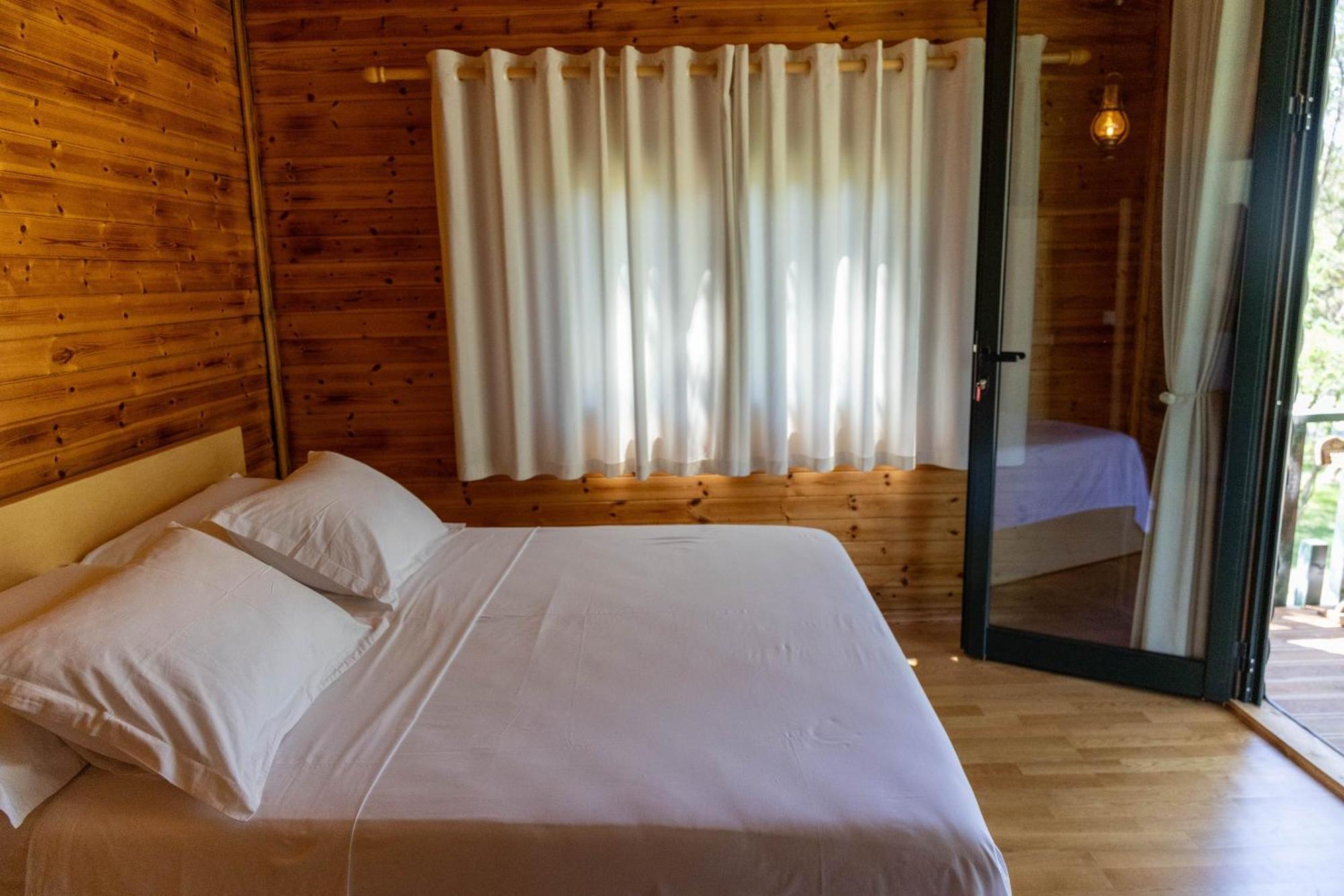 Kazerma E Cerenit Hotel Surrel Kültér fotó